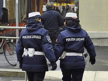 agenti polizia locale