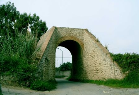foto ponte ferroviario contrada Manno