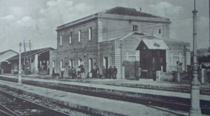 foto della vecchia stazione ferroviaria