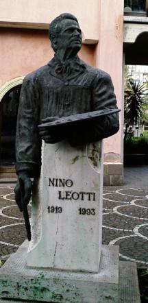 busto del pittore Nino Leotti