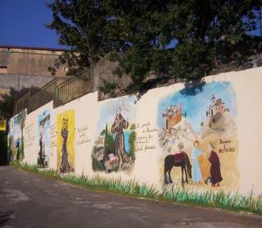 foto panoramica dei murales